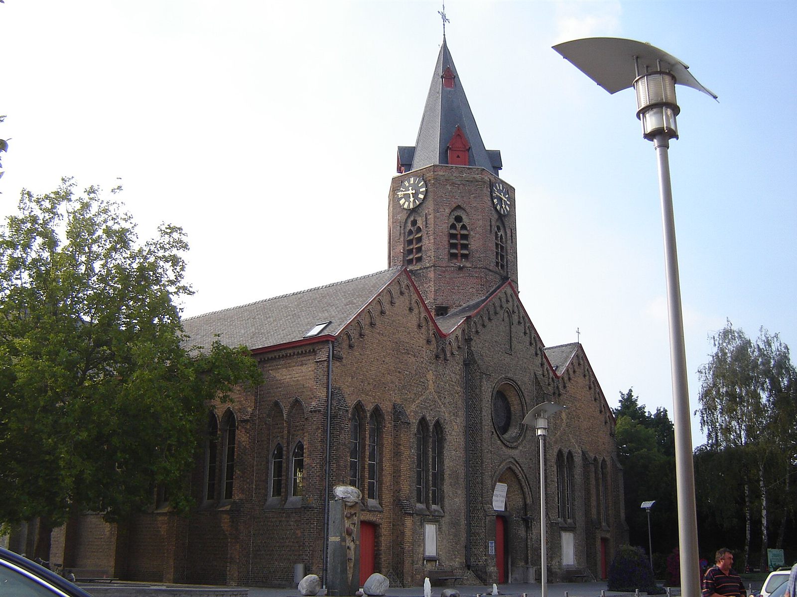 Eernegem, Sint-Medarduskerk